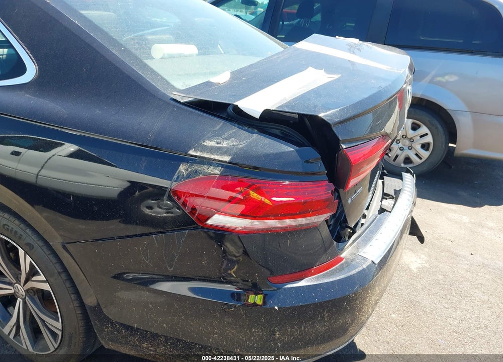 2021 VOLKSWAGEN PASSAT VIN: 1VWSA7A30MC003988