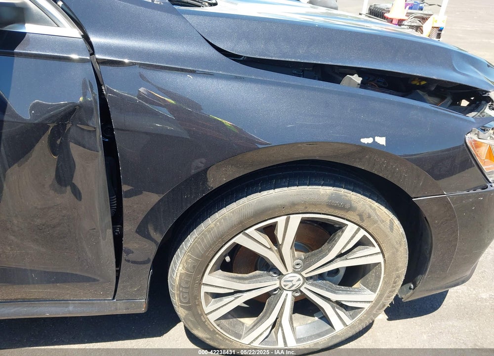 2021 VOLKSWAGEN PASSAT VIN: 1VWSA7A30MC003988