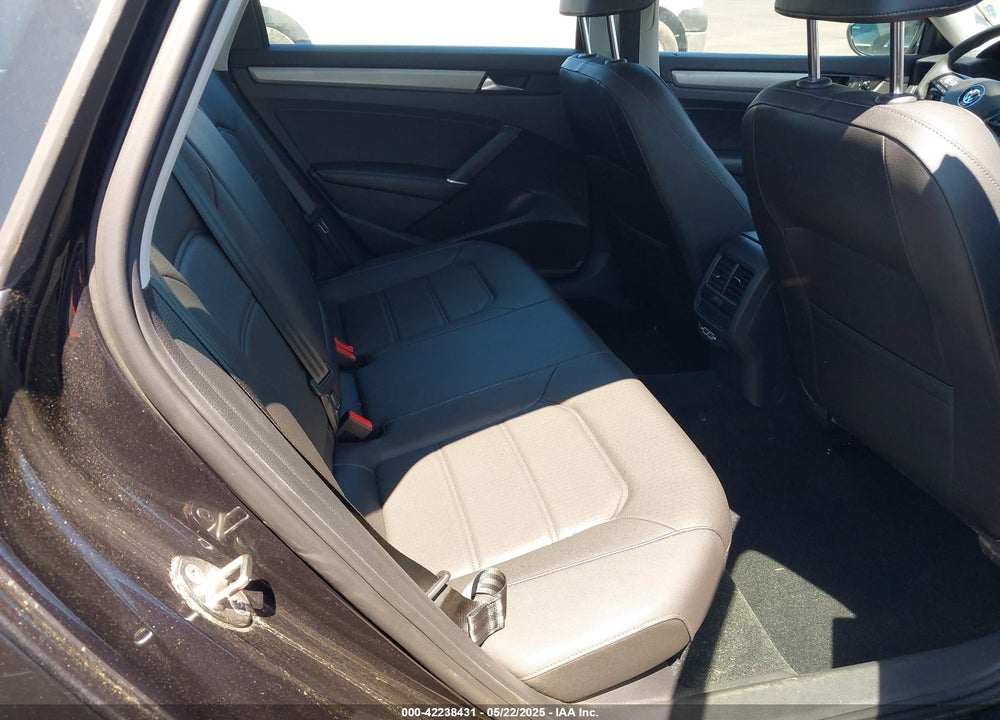 2021 VOLKSWAGEN PASSAT VIN: 1VWSA7A30MC003988