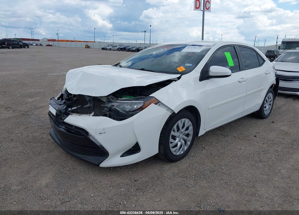 2017 TOYOTA COROLLA LE VIN: 5YFBURHE1HP602148
