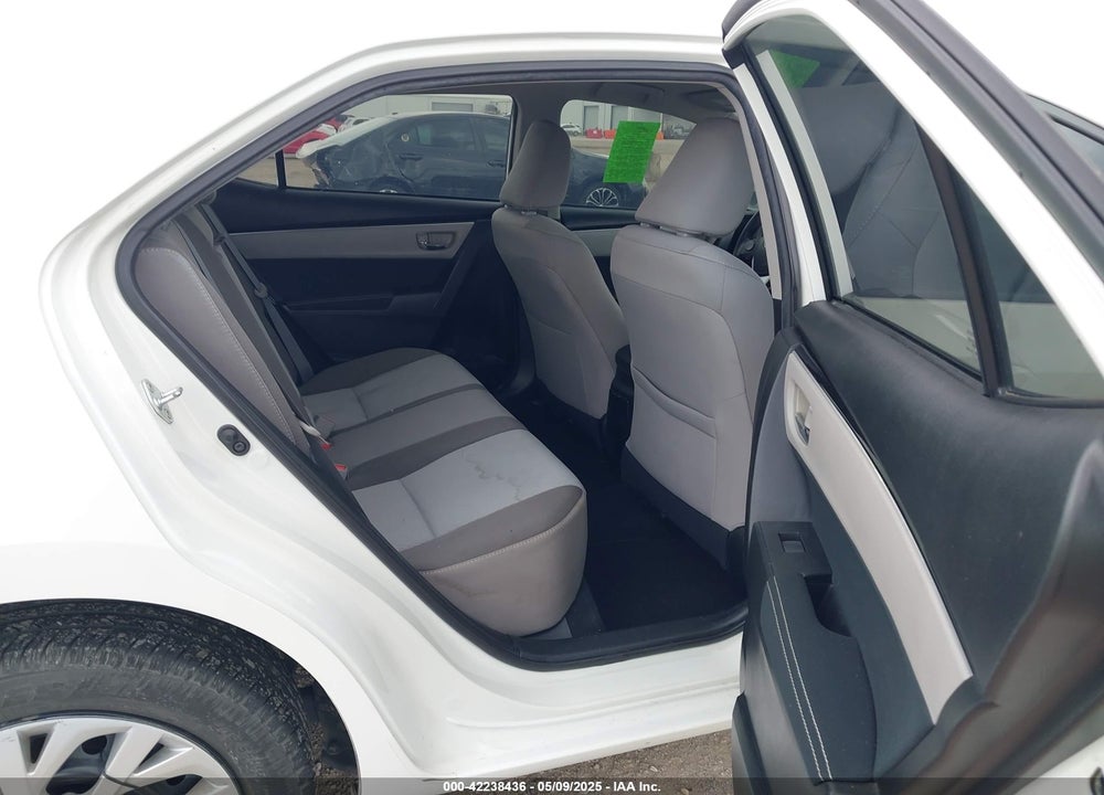 2017 TOYOTA COROLLA LE VIN: 5YFBURHE1HP602148