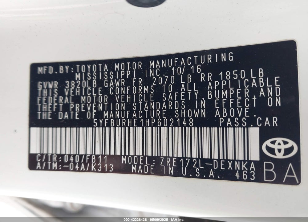 2017 TOYOTA COROLLA LE VIN: 5YFBURHE1HP602148