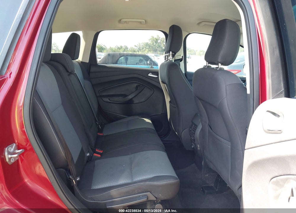 2018 FORD ESCAPE SE VIN: 1FMCU0GD2JUB52619
