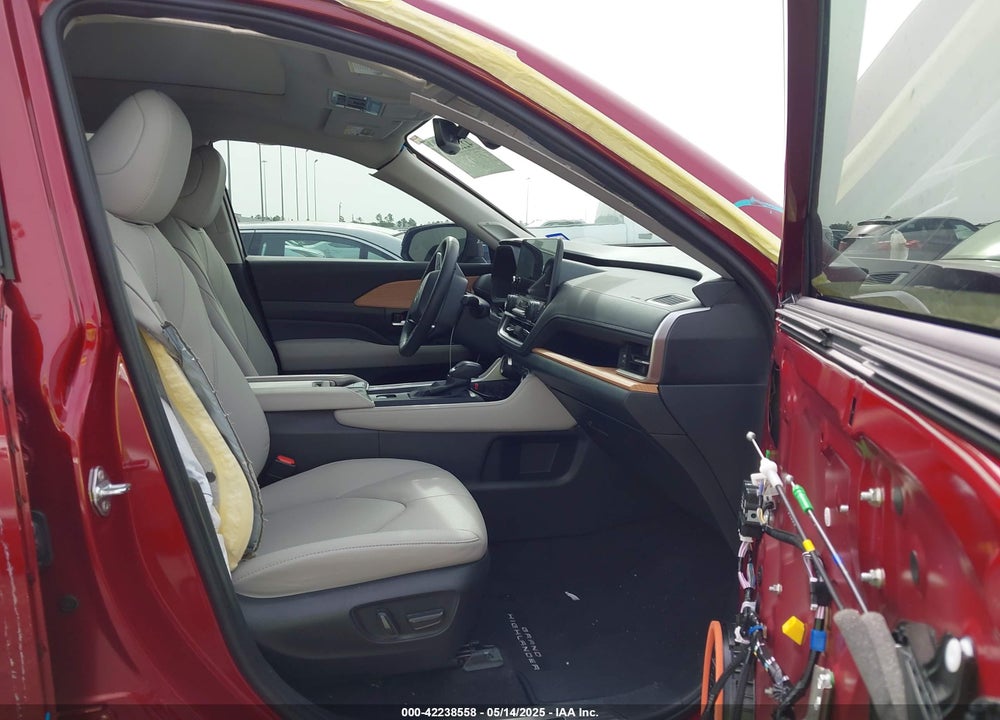 2024 TOYOTA HIGHLANDER VIN: 5TDAAAA51RS012847