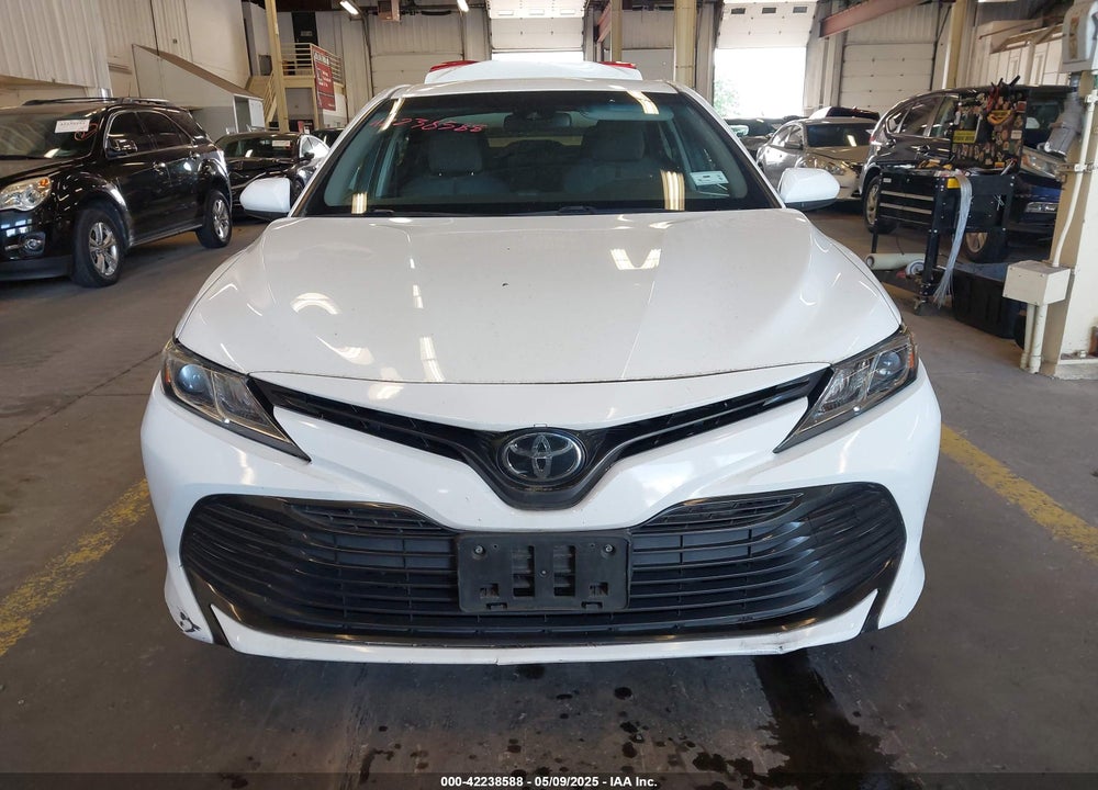 2018 TOYOTA CAMRY VIN: JTNB11HK0J3038079