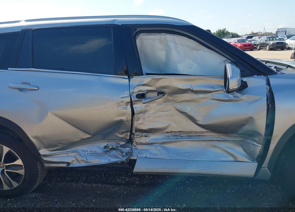 2022 TOYOTA HIGHLANDER VIN: 5TDGZRAH9NS538990