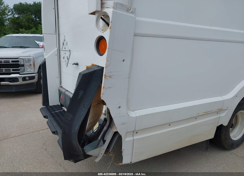 2016 ISUZU NPR VIN: JALB4T172G7W00240