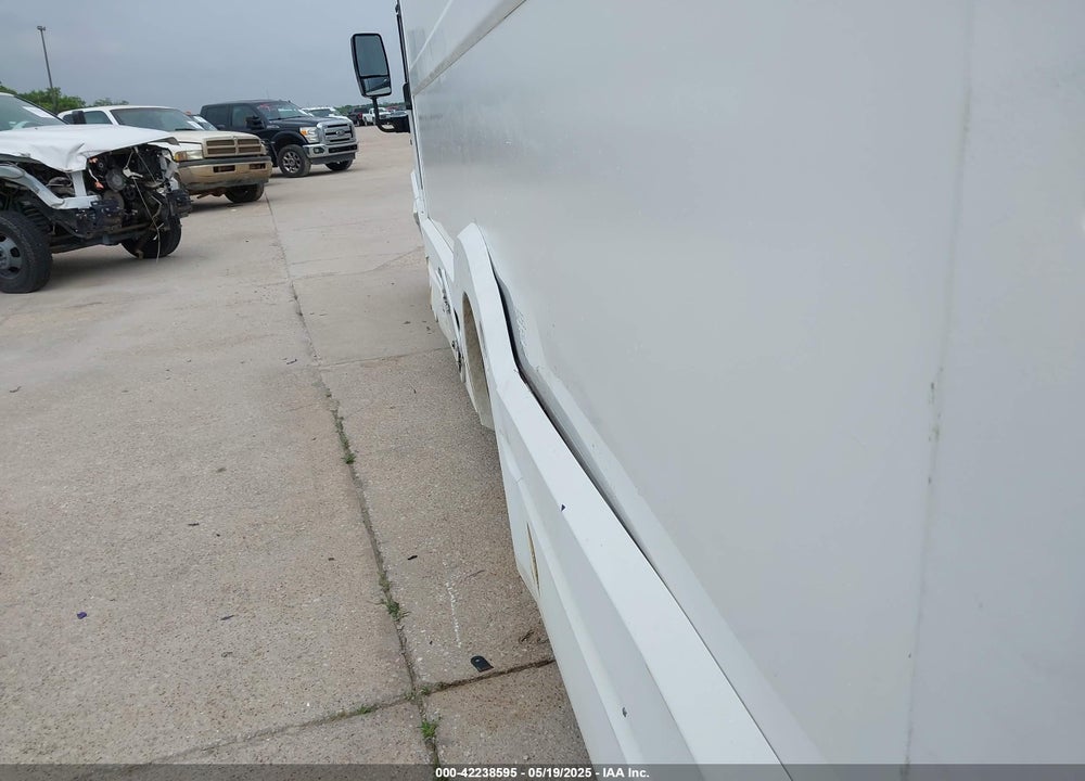 2016 ISUZU NPR VIN: JALB4T172G7W00240