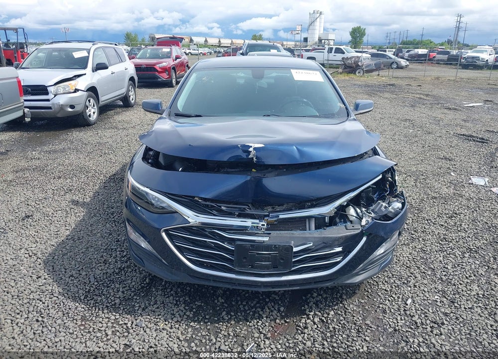 2022 CHEVROLET MALIBU VIN: 1G1ZD5ST1NF182594