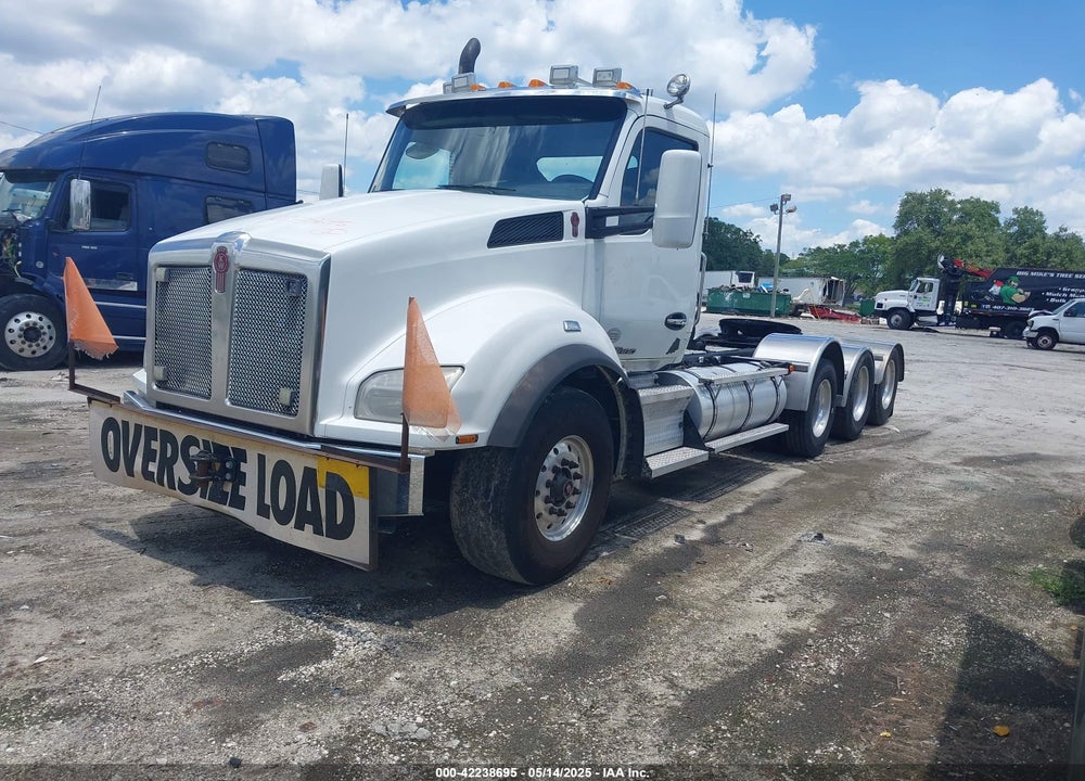 2015 KENWORTH T880 T880 VIN: 1XKZPPEX5FJ439655