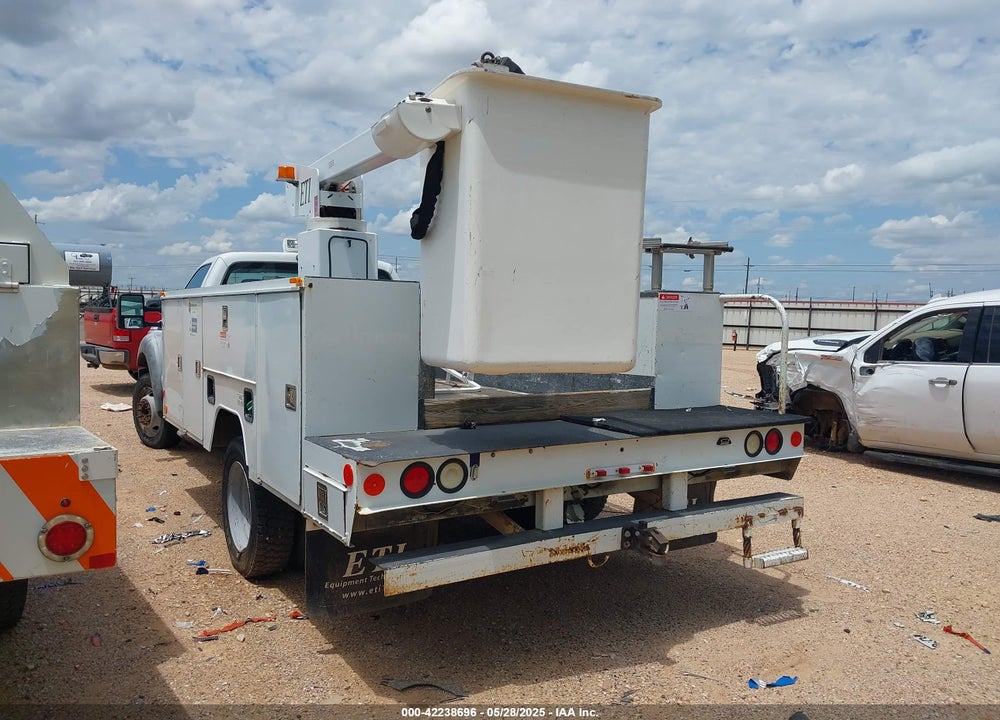 2011 FORD F-450 CHASSIS XL VIN: 1FDUF4GT6BEA47462