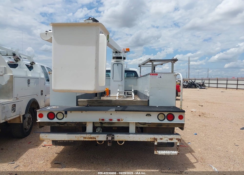 2011 FORD F-450 CHASSIS XL VIN: 1FDUF4GT6BEA47462