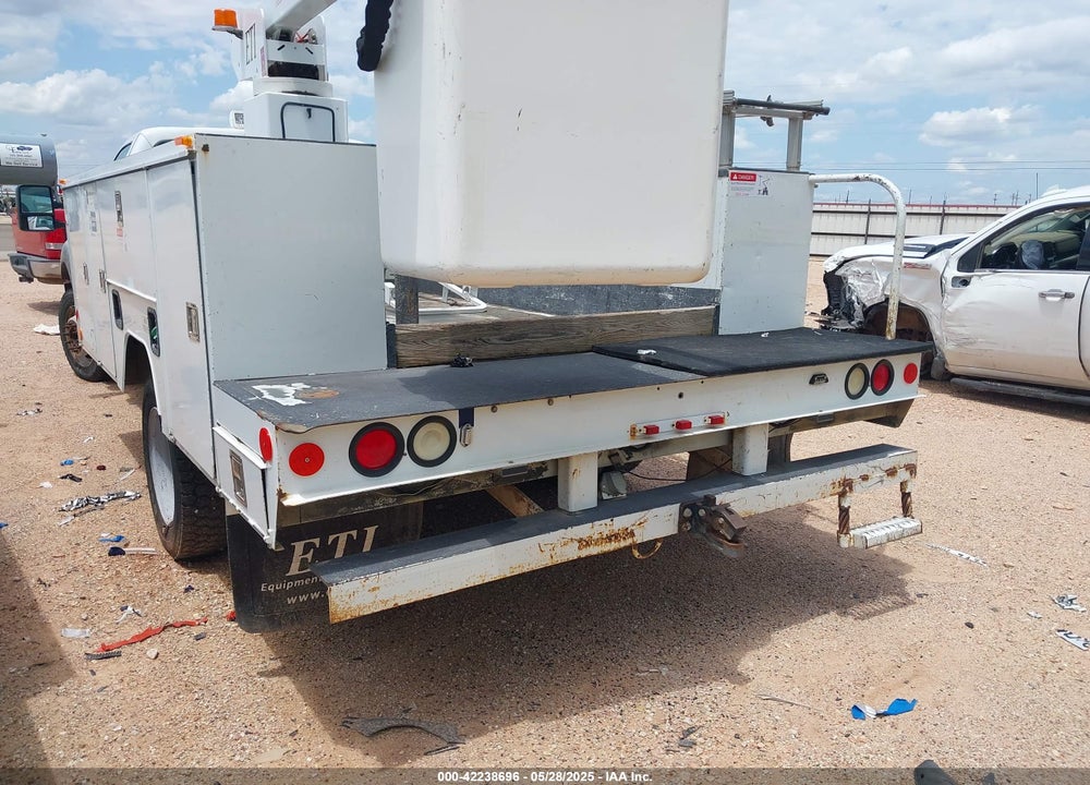 2011 FORD F-450 CHASSIS XL VIN: 1FDUF4GT6BEA47462