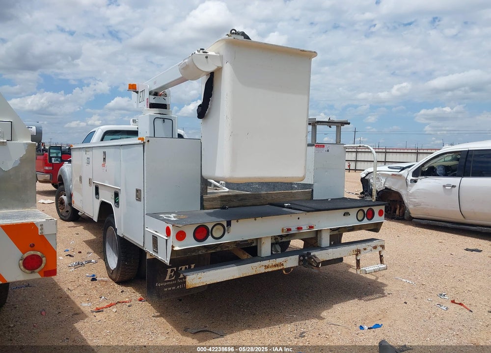2011 FORD F-450 CHASSIS XL VIN: 1FDUF4GT6BEA47462