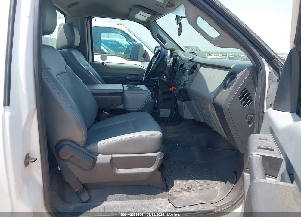 2011 FORD F-450 CHASSIS XL VIN: 1FDUF4GT6BEA47462