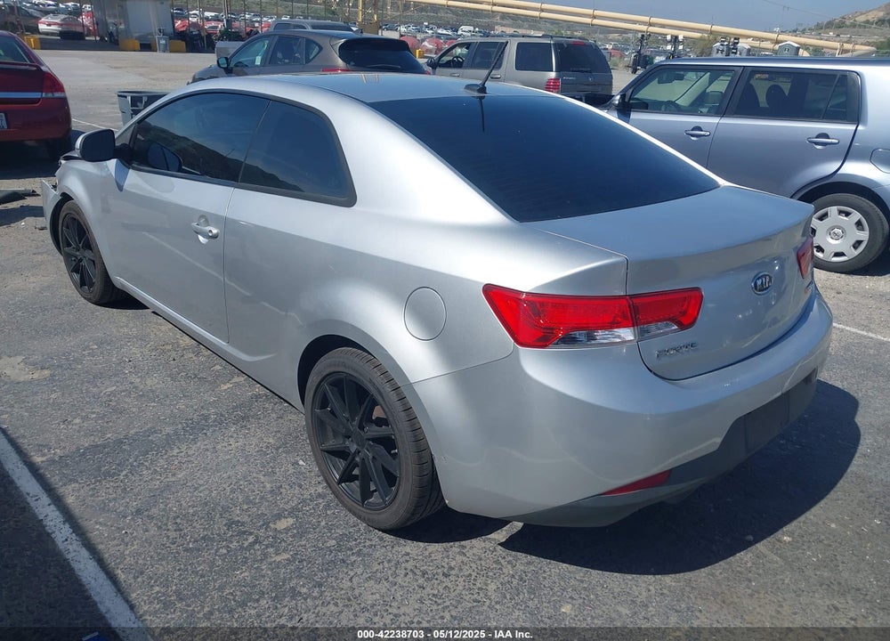 2011 KIA FORTE KOUP VIN: KNAFW6A33B5418835