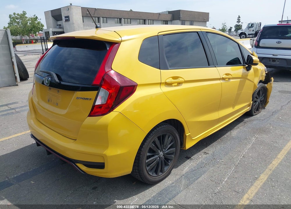 2018 HONDA FIT VIN: 3HGGK5H61JM724357