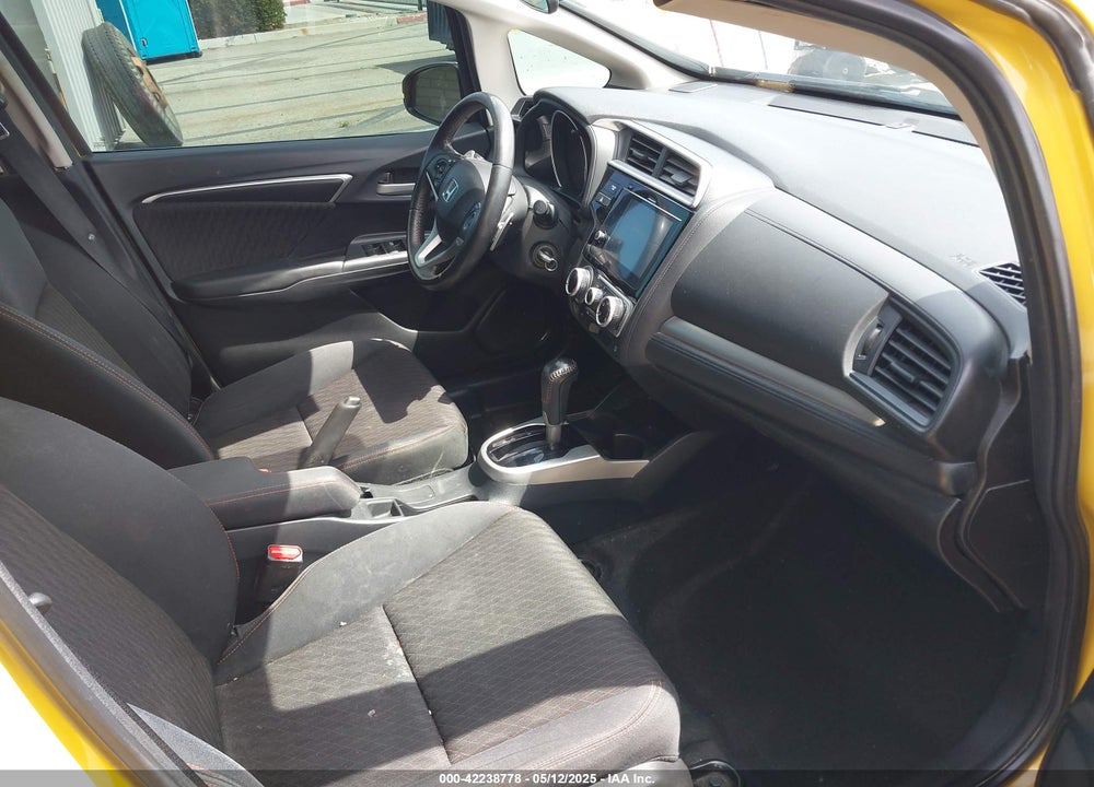 2018 HONDA FIT VIN: 3HGGK5H61JM724357