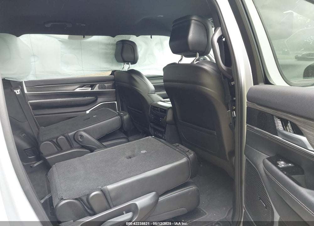 2024 JEEP WAGONEER VIN: 1C4SJVDP8RS171557