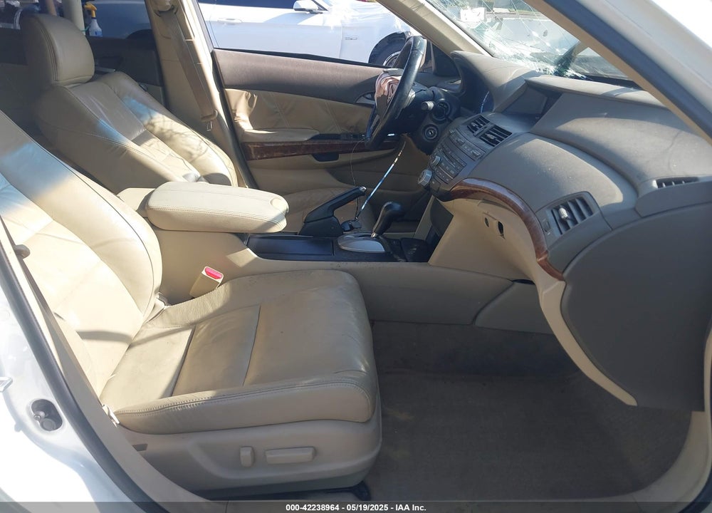 2008 HONDA ACCORD VIN: 1HGCP36828A036920