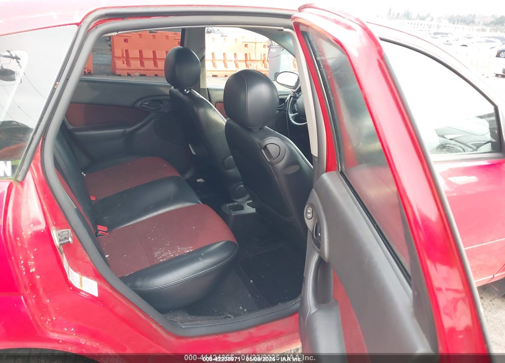 2004 FORD FOCUS ZX5 VIN: 3FAHP30554R112736