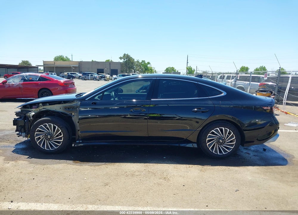 2024 HYUNDAI SONATA HYBRID VIN: KMHL54JJ0RA100177