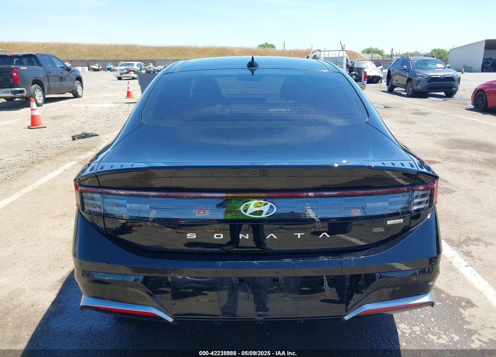 2024 HYUNDAI SONATA HYBRID VIN: KMHL54JJ0RA100177