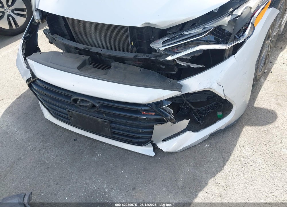 2018 HYUNDAI ELANTRA SPORT VIN: KMHD04LB7JU627242
