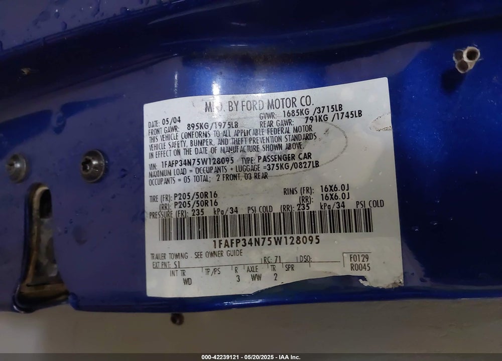 2005 FORD FOCUS ZX4 VIN: 1FAFP34N75W128095