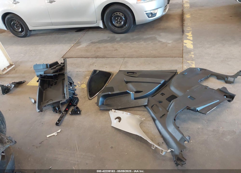 2020 TOYOTA HIGHLANDER VIN: 5TDBZRBH4LS020811