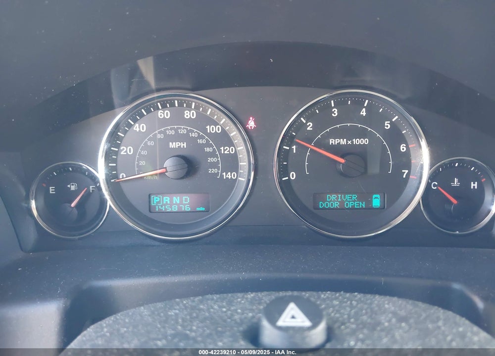2007 JEEP COMMANDER SPORT VIN: 1J8HG48K07C511530