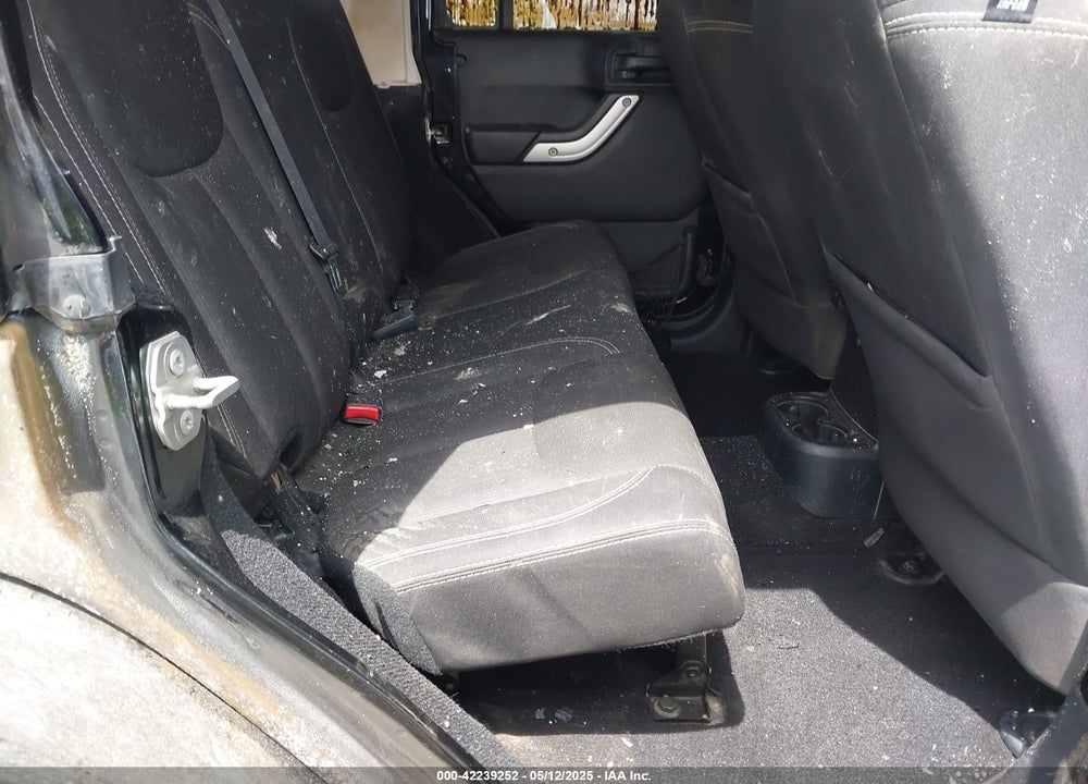 2016 JEEP WRANGLER UNLIMITED VIN: 1C4HJWEG4GL261147