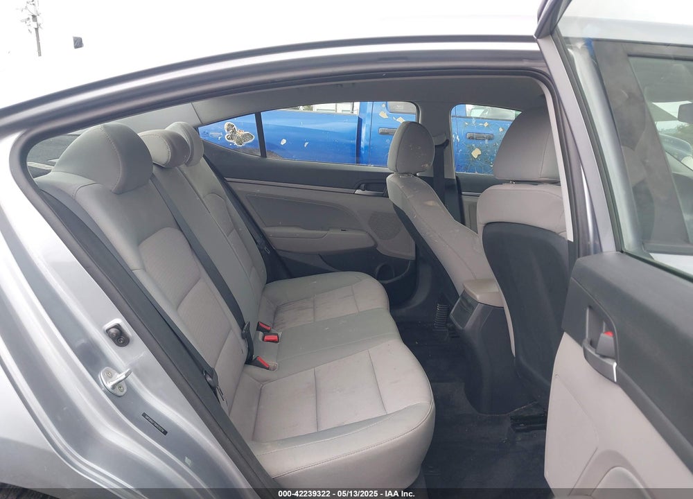 2017 HYUNDAI ELANTRA VIN: 5NPD84LF7HH020259