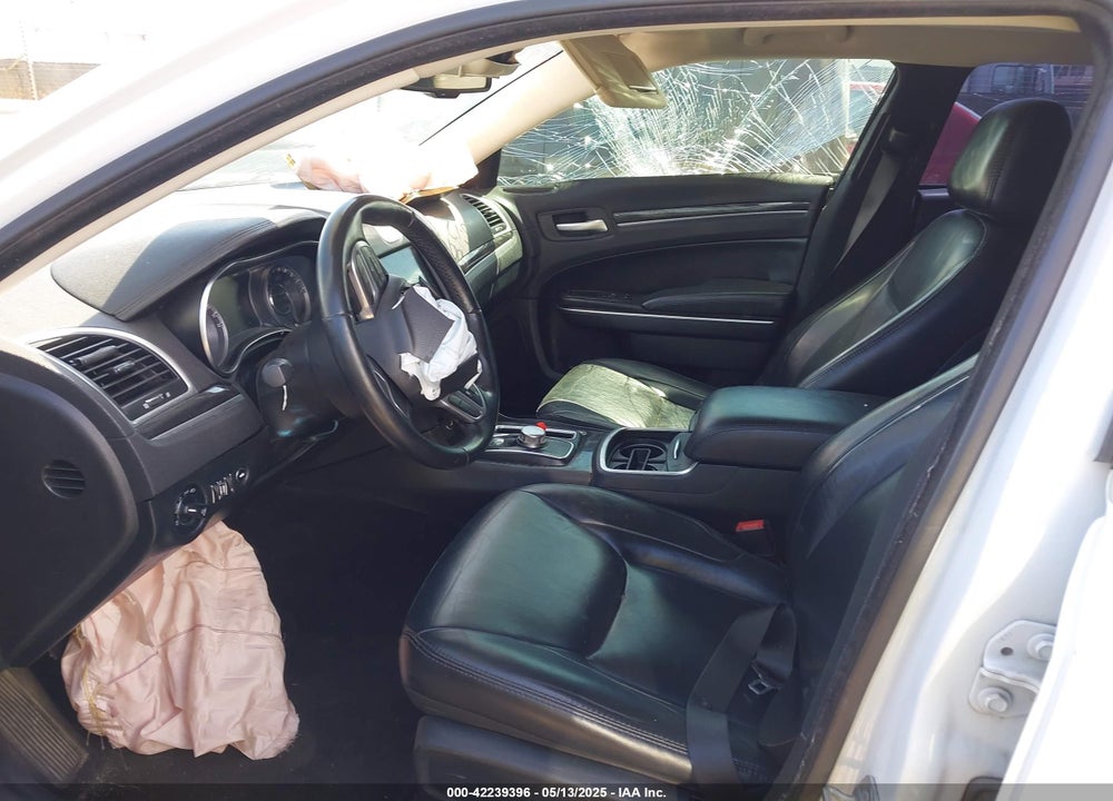2017 CHRYSLER 300 VIN: 2C3CCAAG4HH516430