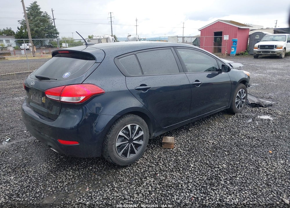 2017 KIA FORTE VIN: KNAFK5A8XH5705986