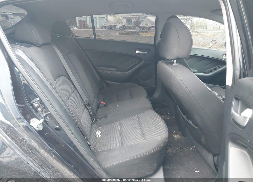 2017 KIA FORTE VIN: KNAFK5A8XH5705986
