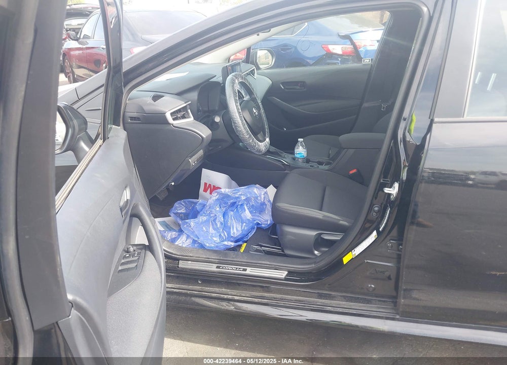 2025 TOYOTA COROLLA LE VIN: 5YFB4MDE3SP234975