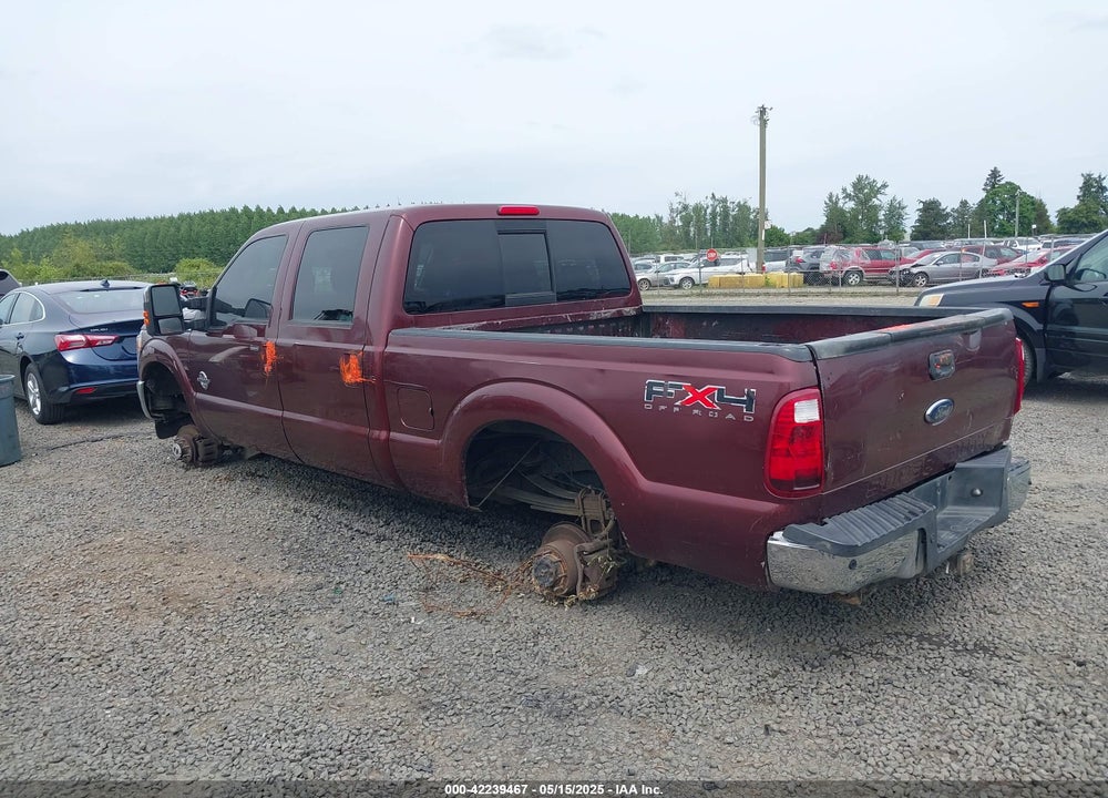 2011 FORD F-350 LARIAT VIN: 1FT8W3BTXBEB51024