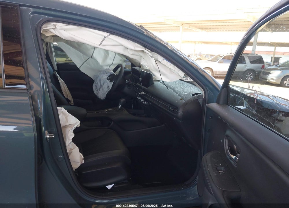 2025 HONDA HR-V VIN: 3CZRZ1H76SM705786