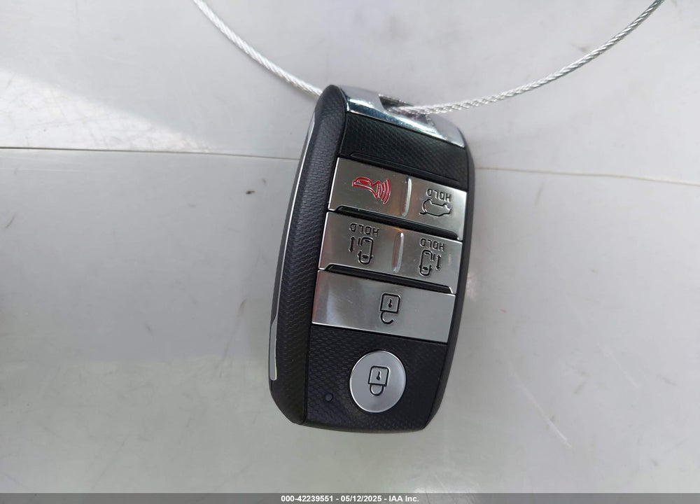2020 KIA SEDONA VIN: KNDMB5C15L6618736