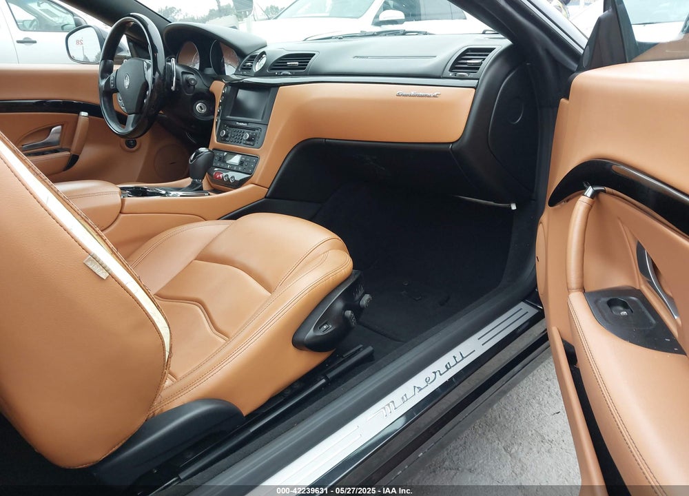 2014 MASERATI GRANTURISMO VIN: ZAM45MMA4E0078412