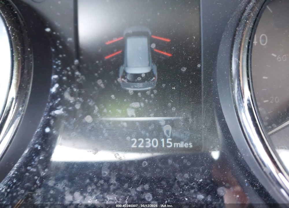 2017 NISSAN ROGUE S VIN: JN8AT2MT8HW138829