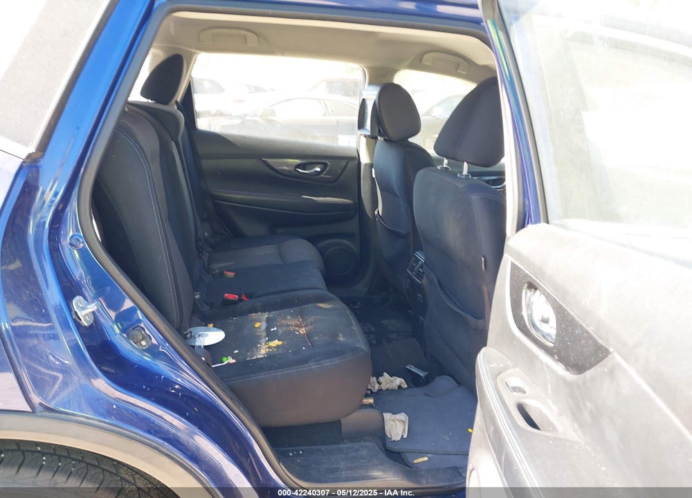 2017 NISSAN ROGUE S VIN: JN8AT2MT8HW138829