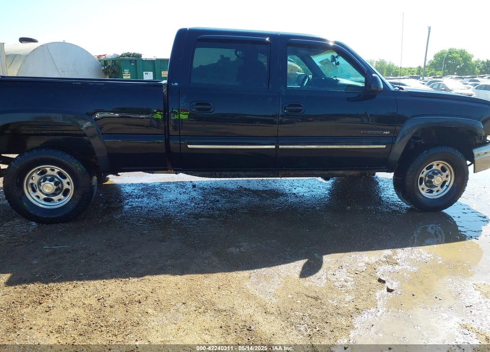 2003 CHEVROLET SILVERADO 2500HD LS VIN: 1GCHC23U63F258156