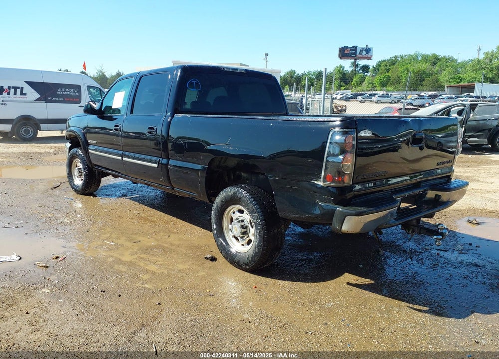 2003 CHEVROLET SILVERADO 2500HD LS VIN: 1GCHC23U63F258156