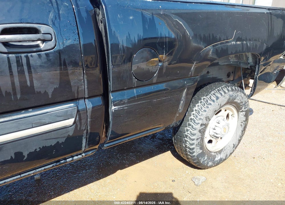 2003 CHEVROLET SILVERADO 2500HD LS VIN: 1GCHC23U63F258156