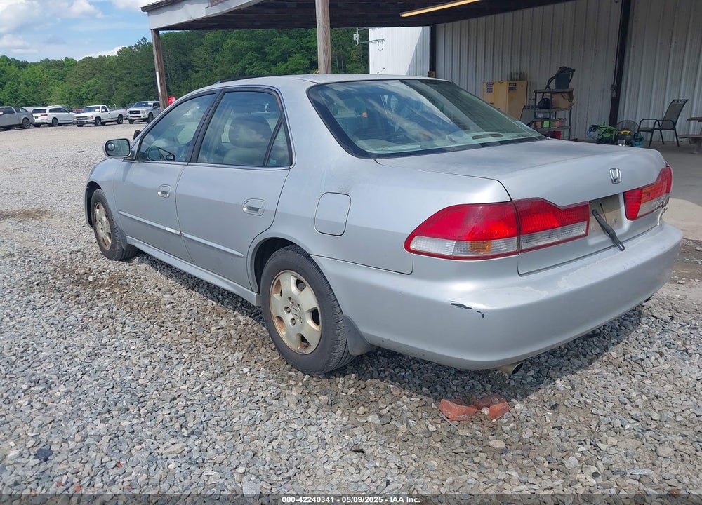 2001 HONDA ACCORD 3.0 EX VIN: 1HGCG16501A059466
