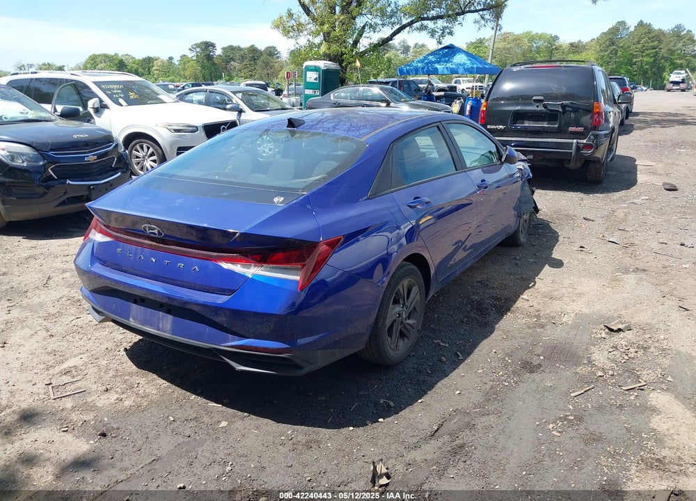 2021 HYUNDAI ELANTRA VIN: KMHLM4AG5MU157277