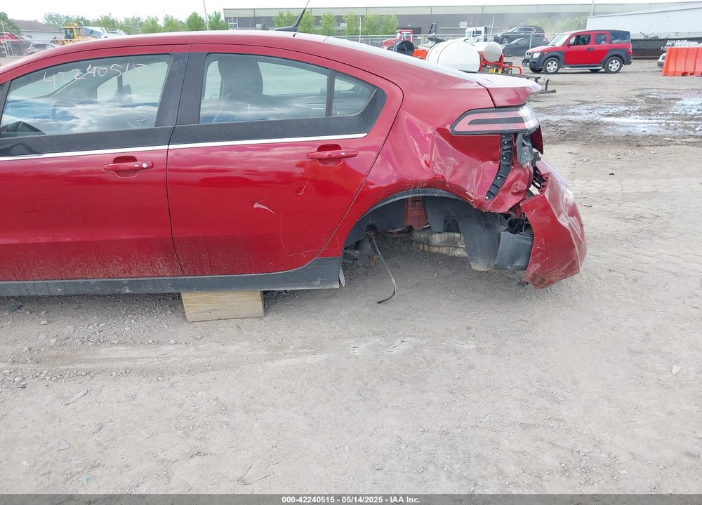 2013 CHEVROLET VOLT VIN: 1G1RB6E42DU133804