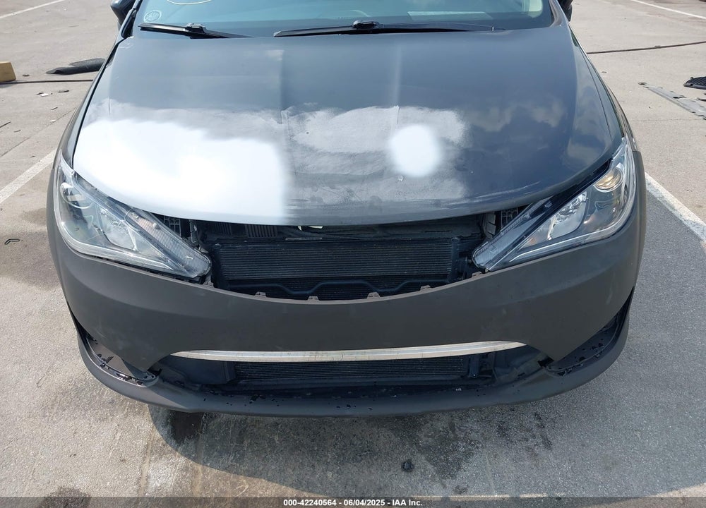 2017 CHRYSLER PACIFICA TOURING L VIN: 2C4RC1BG1HR516142